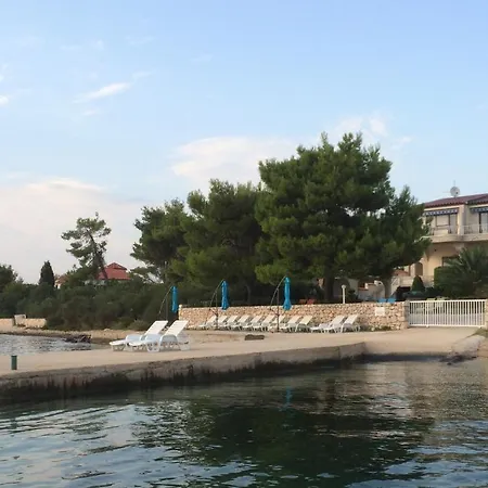 Family Friendly Seaside Pirovac, Sibenik - 13692 *