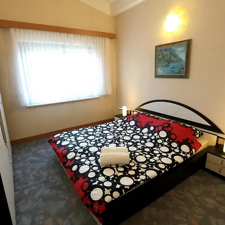 Family Friendly Seaside Pirovac, Sibenik - 13692 * Pirovac