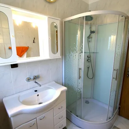 Family Friendly Seaside Pirovac, Sibenik - 13692 *