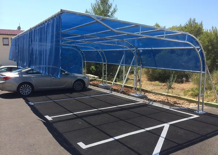 Daire Family Friendly Seaside Pirovac, Sibenik - 13692 Pirovac